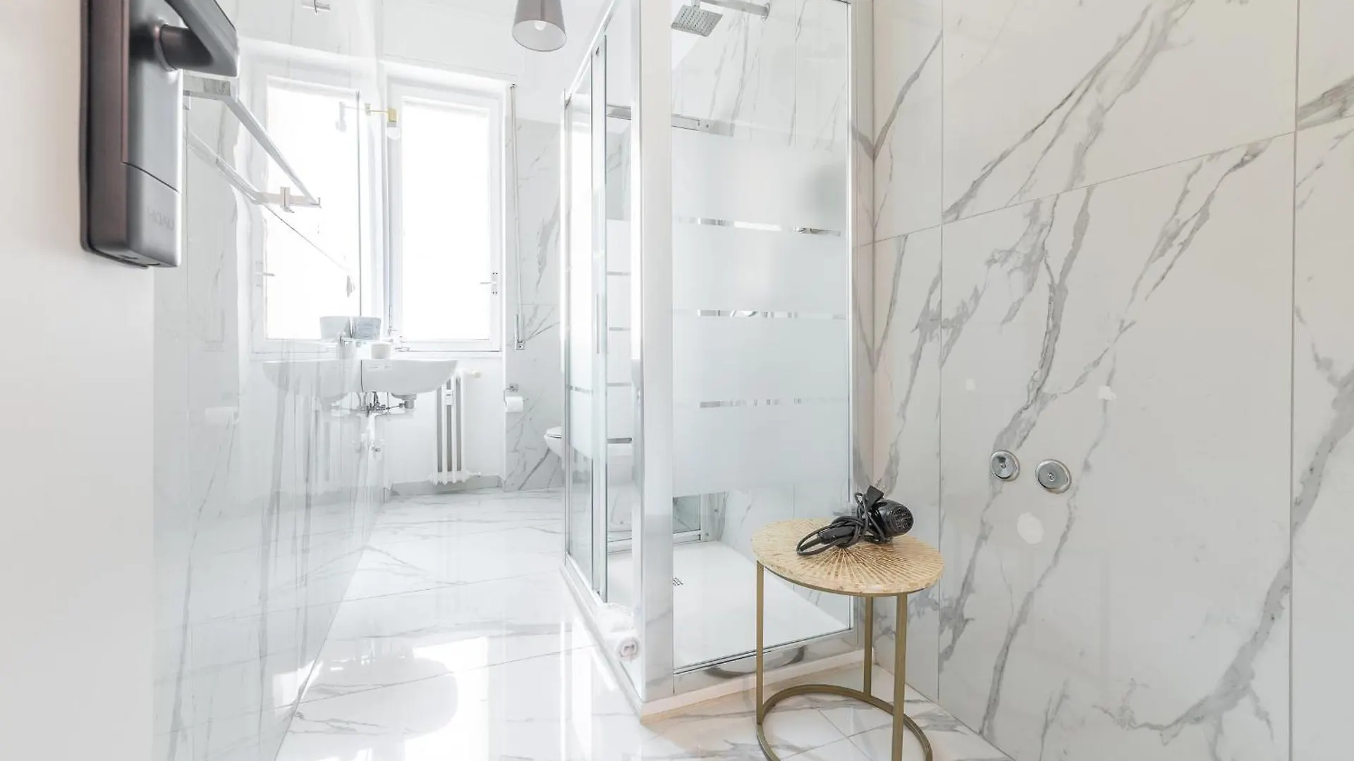 Pensionat Leia Hospitality Hotell Milano